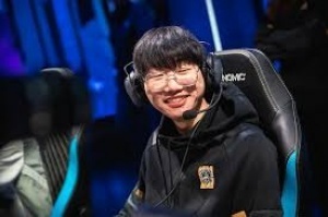 媒体人开团宁王：你真想TES好，你能直播说出小奶油不想和小天打 - 资讯配图