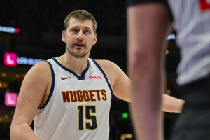 解说：掘金最近打得真难看 约基奇进疲劳期了&与瓦兰无化学反应 - 资讯配图