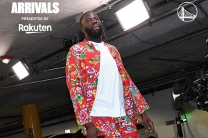 解说：追梦穿大花袄真有1234我爱勇士那味道 勇士坏在今天他上了 - 资讯配图