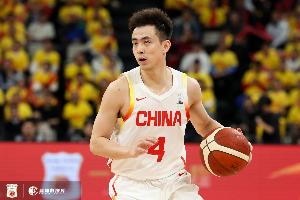 解说谈中国男篮险胜：“100分！赢了就是100分！惊心动魄也行了 - 资讯配图