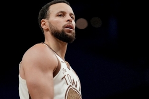 场均9记也没戏！神奇4号秀领跑三分榜 距库里神迹竟还差191记 - 资讯配图