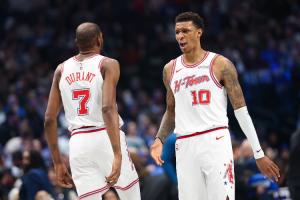 杜兰特：小贾巴里是我们的X因素 他能拉开空间投篮能抢板能盖帽 - 资讯配图