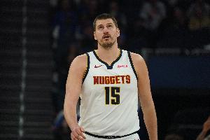 又是尽力局!约基奇出战37分钟 26中15空砍35分13板9助2帽 - 资讯配图