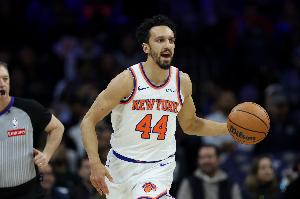 主场战胜马刺！沙梅特：今天球队展现的身体对抗强度让人振奋 - 资讯配图