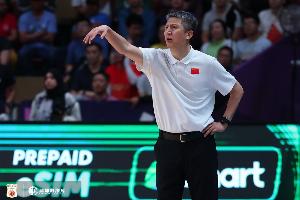 媒体人：上半场先感受比赛 下半场轮换缩短点+防守拉起来小火收汁 - 资讯配图