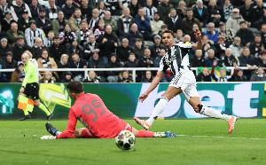 雅各布·墨菲:我们因自身失误丢球而输掉比赛,球队只是防守不好 - 资讯配图