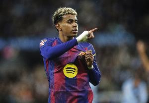 亚马尔17球登顶本赛季队内最佳射手，效力巴萨140场已斩获42球 - 资讯配图