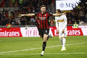 意媒:米兰在周一放假,但加比亚和菲尔克鲁格选择加练 - 资讯配图