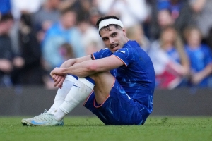 赖特谈蓝军染红:如果能保持11人+这种强度,那比赛就好看了 - 资讯配图