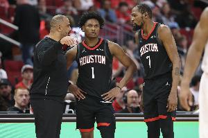 NBA彩经:火箭大胜奇才 雄鹿不敌绿军 爵士难挡掘金 快船拿下勇士 - 资讯配图