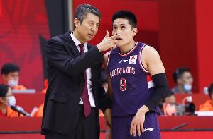 郭士强谈陈盈骏:离开辽宁后我和他在广州合作4年 一直看着他进步 - 资讯配图