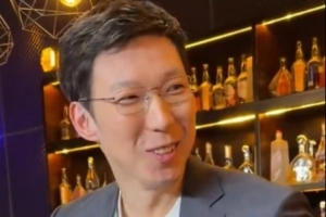 杨毅：周琦来解说 中国队胜率就很高 后者：只要能赢 我在哪都行 - 资讯配图