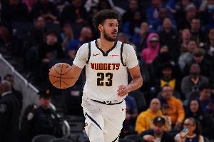 小阿德尔曼:卡梅隆·约翰逊受脚踝影响 他本场的身体状态跟不上 - 资讯配图