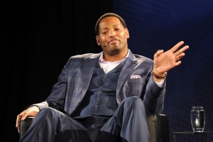 霍里：没入选名人堂让我失望 很多入选者没有我的7冠 - 资讯配图