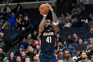 打爵士有心得！萨迪克·贝半场7中5拿下18分 上场比赛轰42分 - 资讯配图