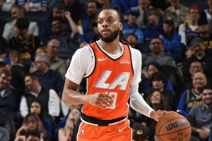 首秀赢球!加兰:逆转靠的是防守 今晚是一场非常棒的团队胜利 - 资讯配图