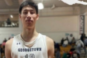 Division A锦标赛-郇斯楠13投7中&罚球10中9 得到23分7板1助2帽 - 资讯配图