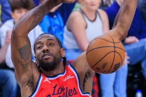 后程发力！下半场快船72-45净胜勇士27分 完成17分大逆转 - 资讯配图