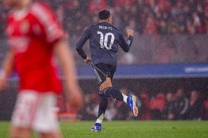 太阳报：姆巴佩在西班牙一家社区驾校考驾照，教练是马竞球迷 - 资讯配图