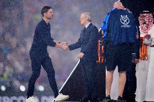 雷厉风行!TA:弗洛伦蒂诺突然解雇阿隆索,皇马员工刷新闻才知道 - 资讯配图