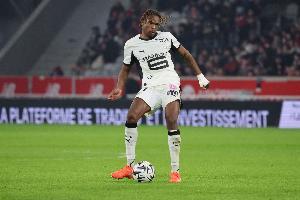 法媒：雅凯将接受左肩手术，大概率会赛季报销 - 资讯配图