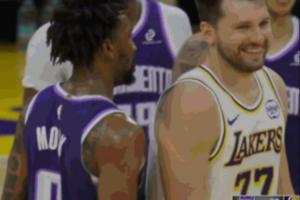 笑死了！听到技术犯规 东契奇和里夫斯争相小跑抢着去罚 - 资讯配图