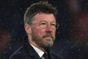 今日趣图:曼联先斩英超前2后斩足总杯冠军 月最佳魔咒?不存在! - 资讯配图