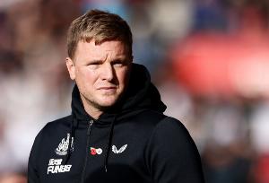 埃迪·豪：每场比赛我们都要主动进攻，对阵曼联是找回状态的机会 - 资讯配图