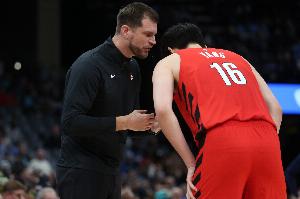 如何看待杨瀚森目前的角色？斯普利特：他仍在适应NBA 要有耐心X2 - 资讯配图