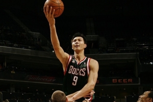 朱利安·里斯首秀即犯满 近20赛季第5个菜鸟 “比肩”易建联&埃迪 - 资讯配图