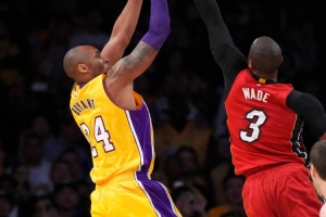 华子关键时刻包夹中出手?奥尼尔:科比&韦德都这样 喜欢搭档他们 - 资讯配图