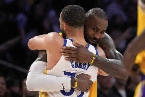 老将底薪?送走巴特勒?库里格林或将招募老詹但勇士该如何操作? - 资讯配图