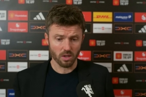 卡里克:B费总在关键时刻挺身而出 舍什科首发还是替补并不是难题 - 资讯配图