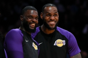 史蒂芬森：詹姆斯现在只想赢球&不再关心数据了 没得黑 - 资讯配图