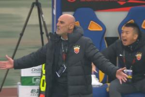 记者:海港在中场的变化最大 维塔尔往前推后场没人接球 - 资讯配图