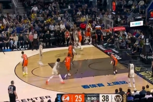 砍完分再来个助攻！波杰姆斯基传霍福德三分打停快船 分差16分 - 资讯配图