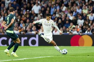 夏普:贝林厄姆可胜任多个位置,若完全恢复英格兰必须带上他 - 资讯配图