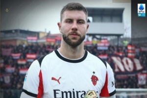 打破僵局!意甲官方:帕夫洛维奇当选米兰2-0克雷莫内塞全场最佳 - 资讯配图