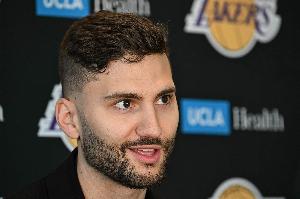 八村塁：我和队友们一直在说 想成为克莱伯那样的球员 - 资讯配图