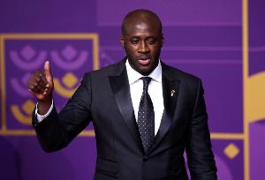 亚亚·图雷:阿森纳表现没令我信服,还是看好曼城夺冠 - 资讯配图