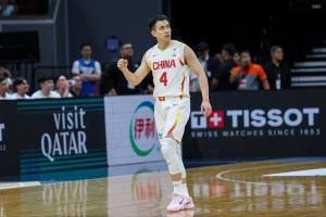 苏群:赵继伟那个超远三分是转折点 意外的英雄是李弘权! - 资讯配图