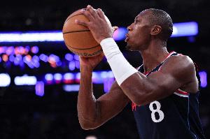 卢：克里斯·邓恩是个赢家 他有时可能0分 但他为胜利愿付出一切 - 资讯配图