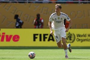 评论员：这是皇马本赛季最糟糕比赛，赫伊森、阿诺德毫无作为 - 资讯配图