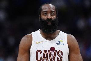 基翁·埃利斯:哈登在中场时激励了我们 并在下半场带领球队前进 - 资讯配图