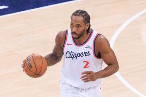 正负值+25最高！伦纳德18中8砍下23分5助 罚球7中6 - 资讯配图