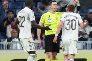 怒喷裁判染红！TA：马斯坦托诺可能被禁赛1-2场，皇马计划上诉 - 资讯配图