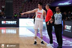 记者：今天多亏了朱俊龙和李弘权两个锋线 中国台北末节体能见底 - 资讯配图