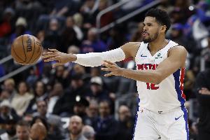 活塞主帅:只要需要关键一击 托拜亚斯·哈里斯总能挺身而出 - 资讯配图