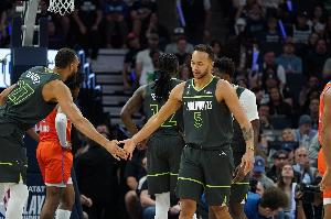 戈贝尔：最怀念李凯尔的传球 他能串联球队&总能给队友创造机会 - 资讯配图