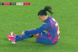 孔德11分钟无对抗主动将球踢出界外,因伤被巴尔德换下 - 资讯配图